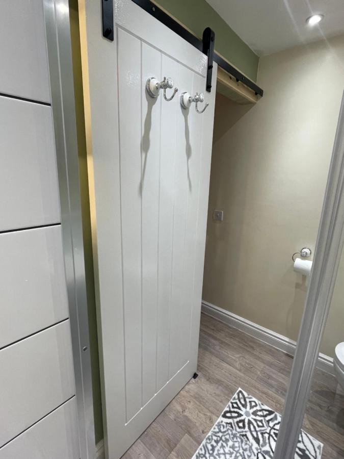 The Cotswold Nook Hotell Dursley Exteriör bild