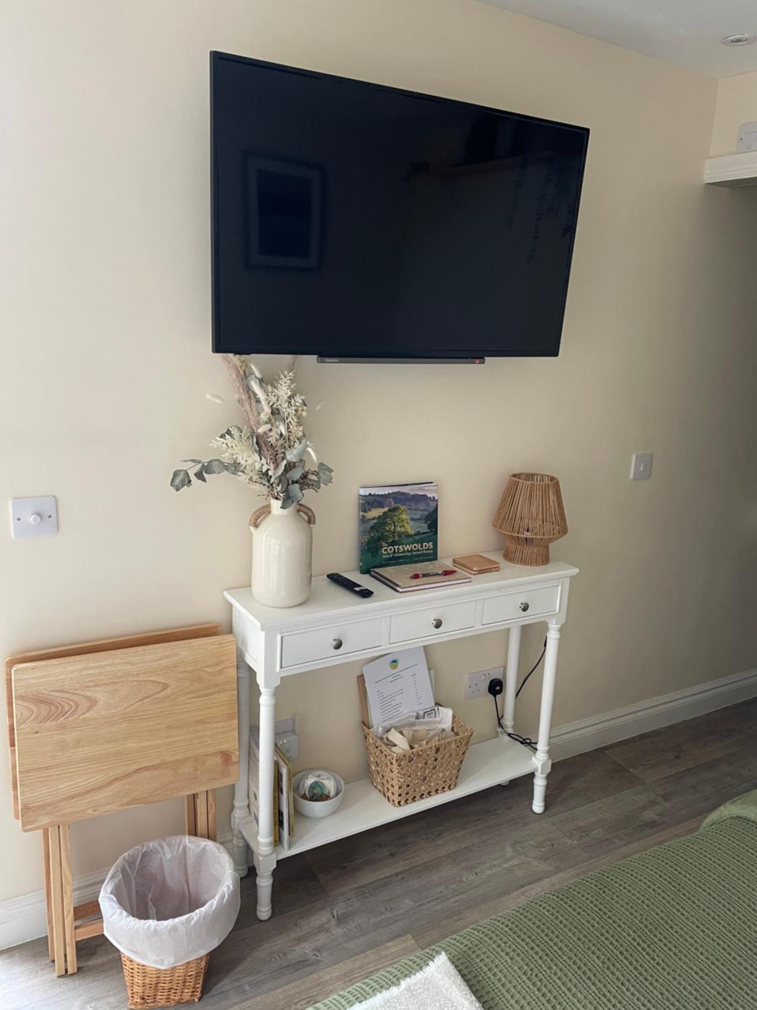 The Cotswold Nook Hotell Dursley Exteriör bild